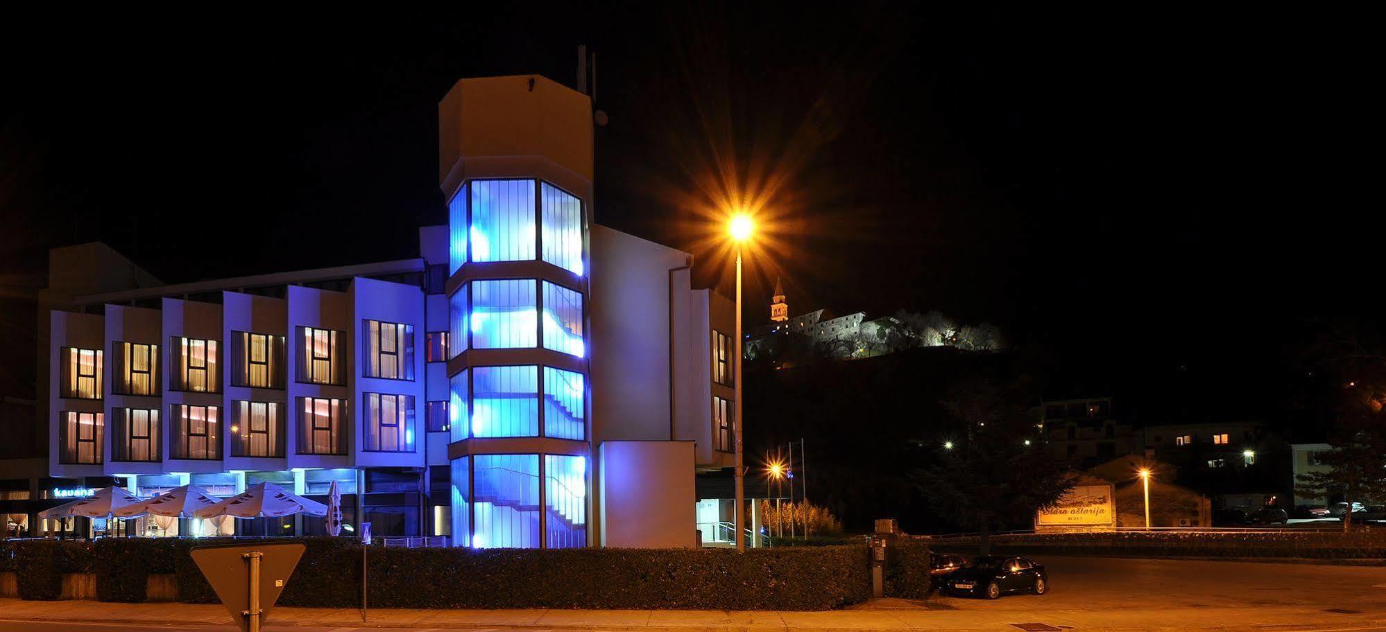 Hotel Fontana Buzet Exterior foto